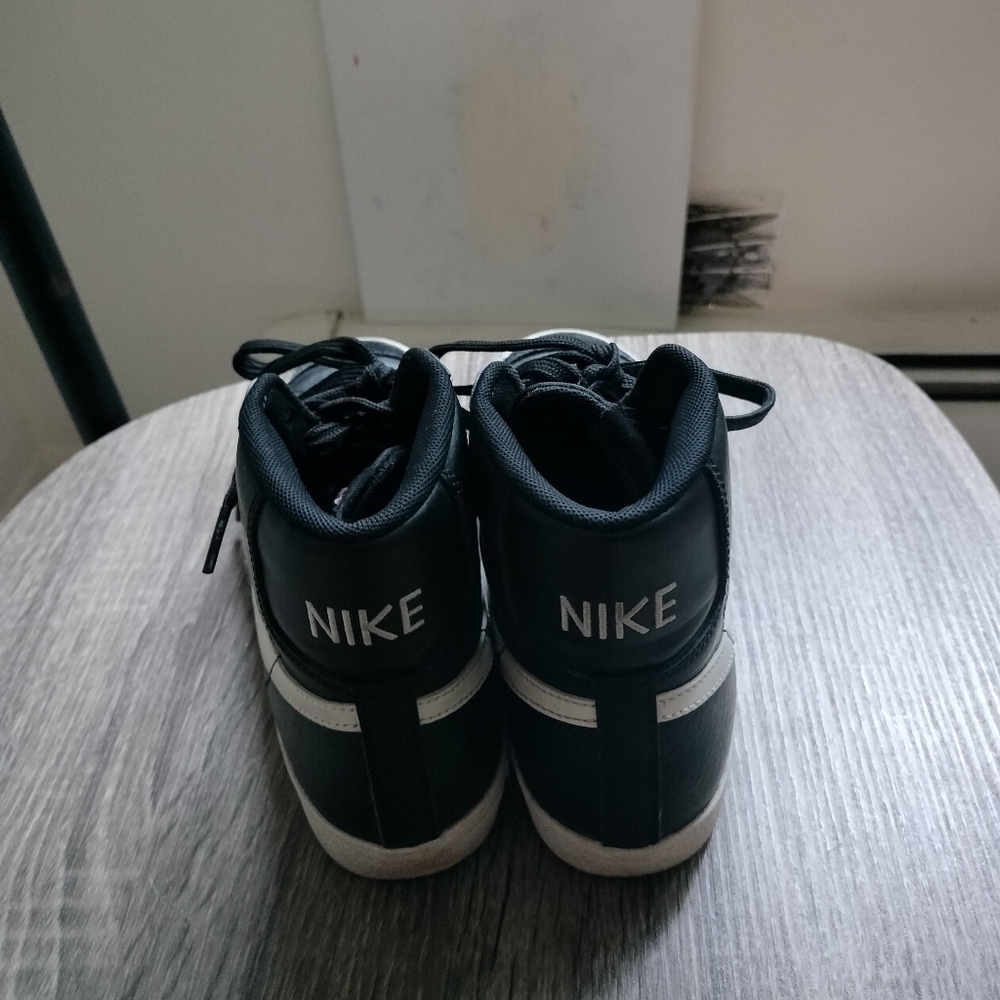 Small size You can make an offer if you are interested, Take two pairs of shoes - Picture 5 of 8